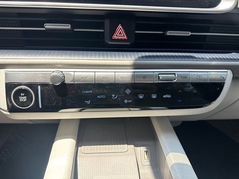 Used 2024 Hyundai Ioniq 6 SEL AWD/4WD image 17