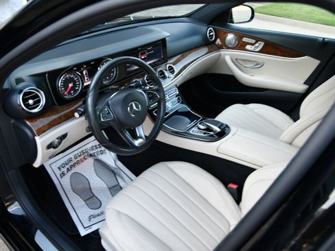 Used 2017 Mercedes-Benz E 300 image 24