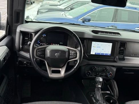 Used 2023 Ford Bronco Big Bend w/ Sasquatch Package image 5