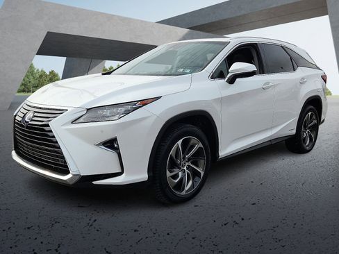 Used 2018 Lexus RX 450hL Luxury image 3