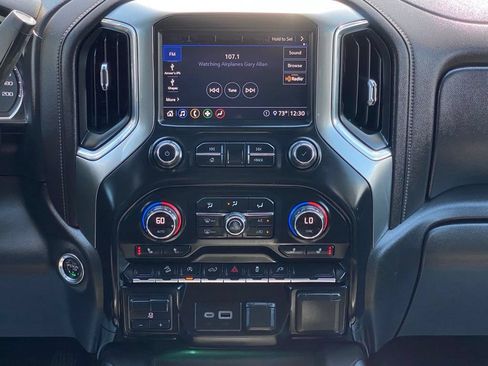 Used 2020 Chevrolet Silverado 1500 LT Trail Boss w/ Midnight Edition AWD/4WD image 24