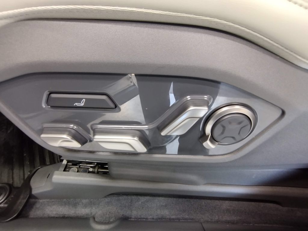 Used 2024 Kia EV9 GT-Line AWD/4WD image 23