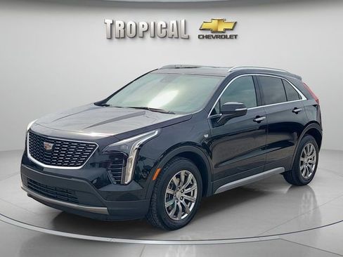 Used 2023 Cadillac XT4 Premium Luxury FWD image 1
