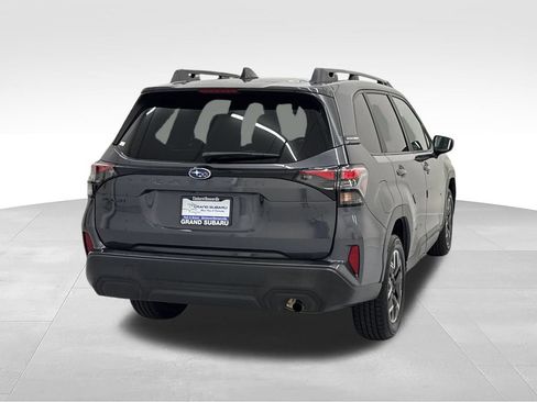 Used 2026 Subaru Forester Premium AWD/4WD image 7