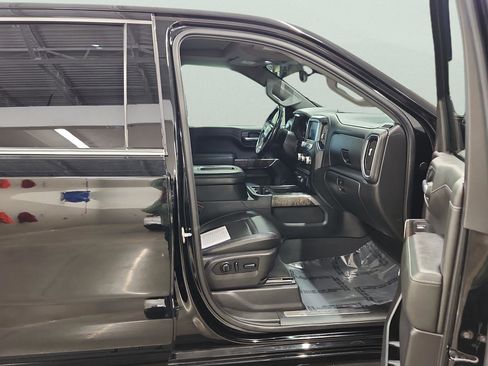 Used 2019 GMC Sierra 1500 Denali w/ Denali Ultimate Package AWD/4WD image 17