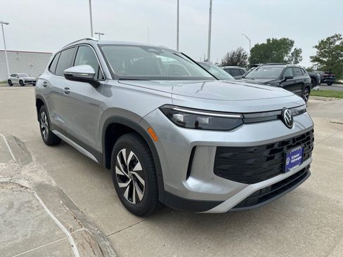 New 2025 Volkswagen Tiguan S image 5