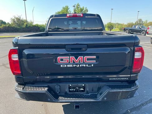 Used 2024 GMC Canyon Denali AWD/4WD image 4