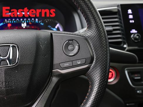 Used 2022 Honda Pilot TrailSport image 16
