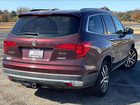 Used 2017 Honda Pilot Elite image 4