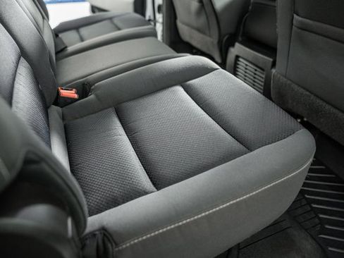 Used 2018 Chevrolet Silverado 1500 LT w/ LT Eassist Package image 31