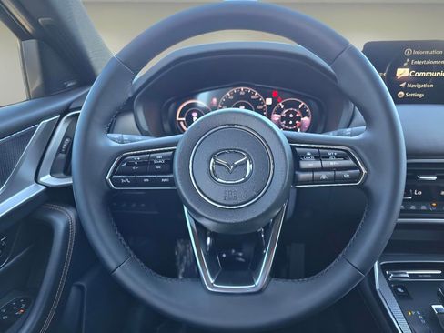 New 2025 MAZDA CX-70 Plug-In Hybrid w/ Premium Plus image 25