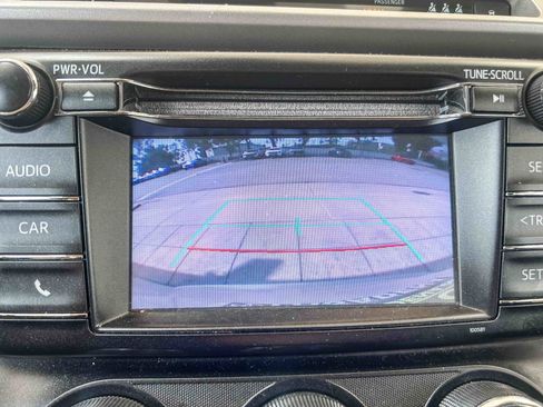 Used 2017 Toyota RAV4 LE image 20