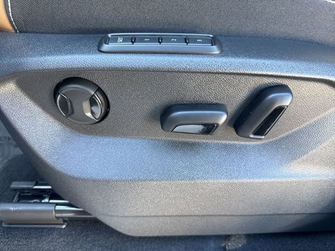 New 2026 Volkswagen Atlas Cross Sport SEL R-Line image 16