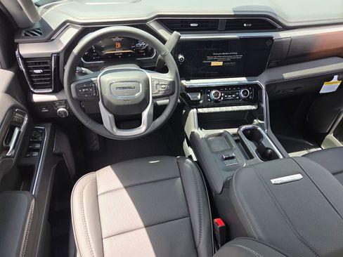 New 2026 GMC Sierra 2500 Denali w/ Denali Reserve Package AWD/4WD image 6