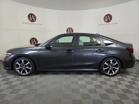 Used 2025 Honda Civic Sport image 6