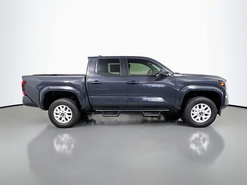Used 2026 Toyota Tacoma SR5 image 3