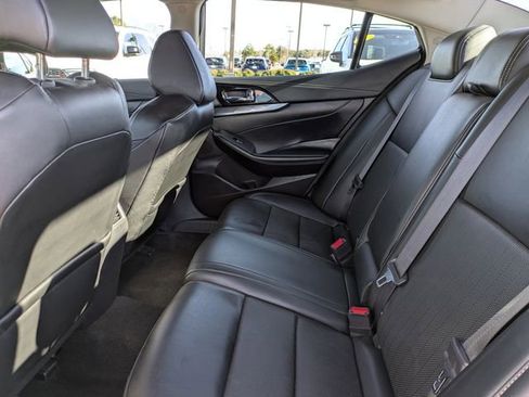 Used 2023 Nissan Maxima SV w/ Floor Mat Group image 12