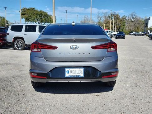 Used 2019 Hyundai Elantra SEL image 4