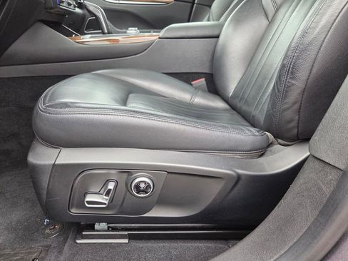 Used 2022 Maserati Levante GT image 33