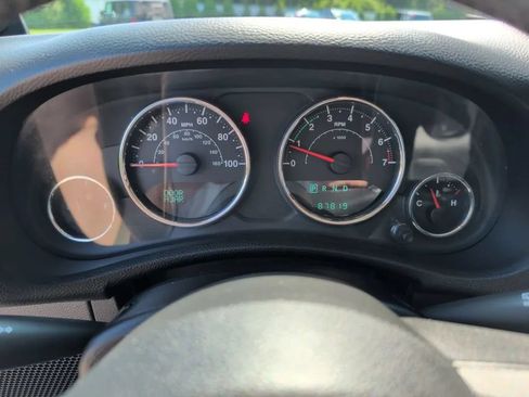 Used 2013 Jeep Wrangler Unlimited Sport AWD/4WD image 8