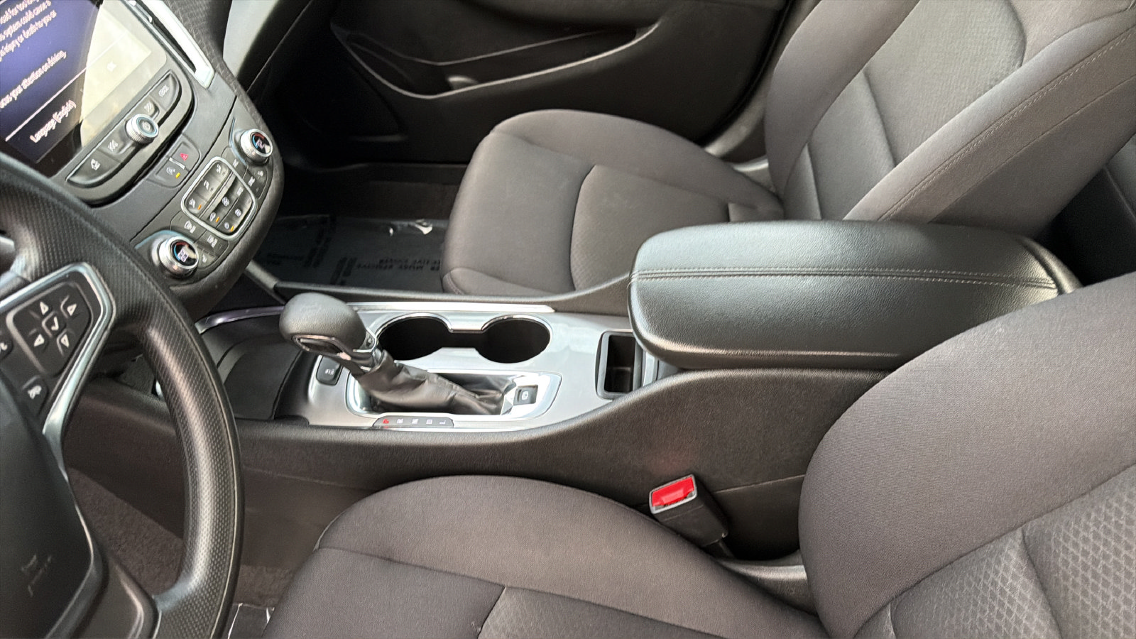 Used 2024 Chevrolet Malibu LT FWD image 21