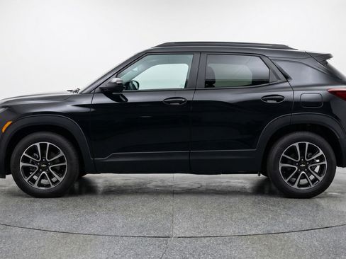 Used 2025 Chevrolet TrailBlazer LT FWD image 5