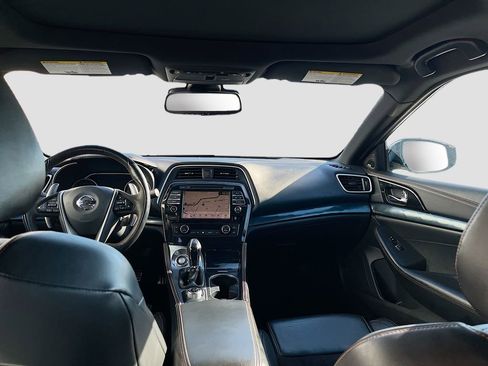 Used 2022 Nissan Maxima SR w/ Sport Mat Group image 23