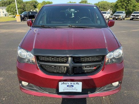 Used 2018 Dodge Grand Caravan SE FWD image 8