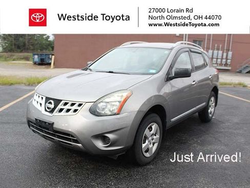 Used 2015 Nissan Rogue S w/ Convenience Package AWD/4WD image 1