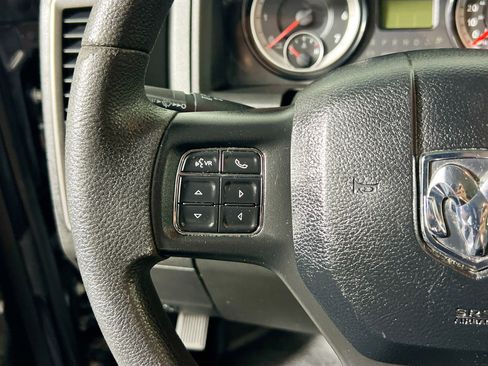 Used 2019 RAM 1500 Express AWD/4WD image 18