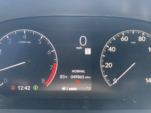 Used 2025 Honda HR-V Sport image 9