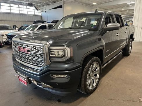 Used 2018 GMC Sierra 1500 Denali w/ Denali Ultimate Package AWD/4WD image 7
