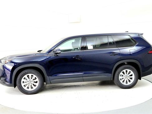 New 2026 Toyota Grand Highlander XLE AWD/4WD image 3