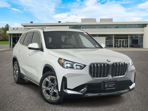Used 2025 BMW X1 xDrive28i w/ Convenience Package image 1