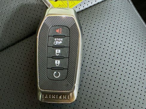 New 2026 INFINITI QX60 Luxe w/ Family Package image 38