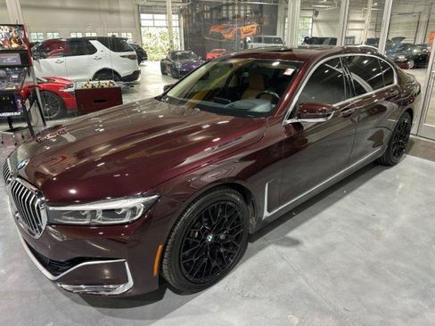 Used 2020 BMW 750i xDrive w/ Executive Package AWD/4WD image 10