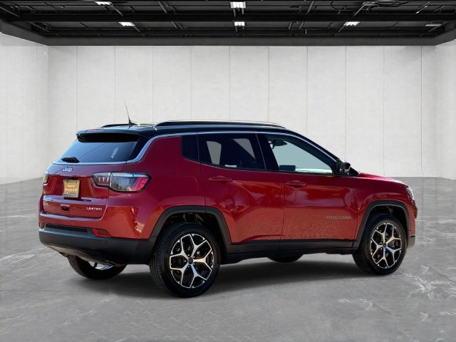 Certified 2025 Jeep Compass Limited AWD/4WD image 5
