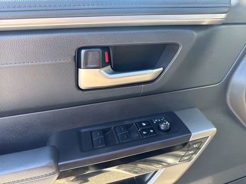 Used 2023 Toyota Tundra Limited image 29