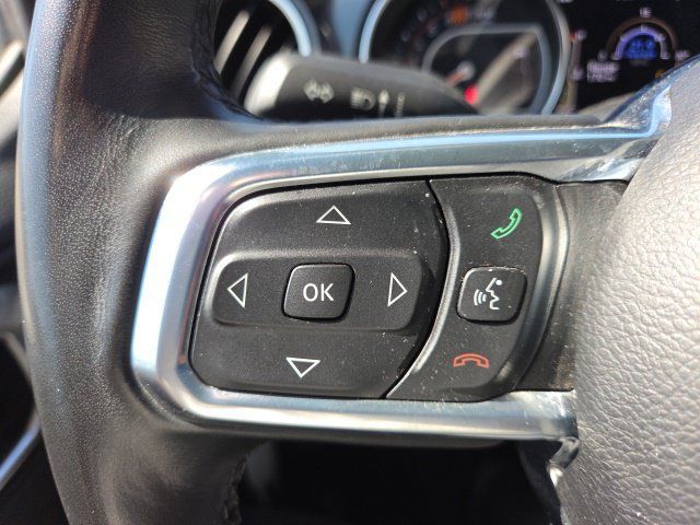 Used 2020 Jeep Wrangler Unlimited Sahara AWD/4WD image 39