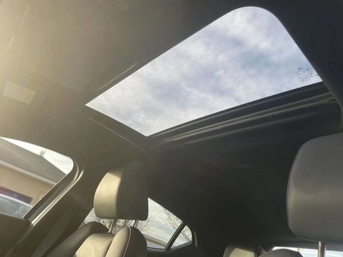 Used 2021 MAZDA MAZDA3 AWD 2.5 Turbo Hatchback image 18