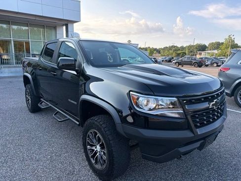 Used 2018 Chevrolet Colorado ZR2 AWD/4WD image 3