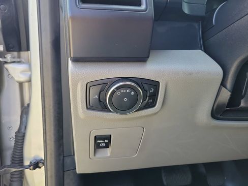 Used 2017 Ford F150 XL w/ XL Power Equipment Group AWD/4WD image 20