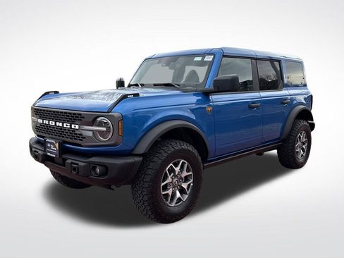 Certified 2025 Ford Bronco Badlands AWD/4WD image 4