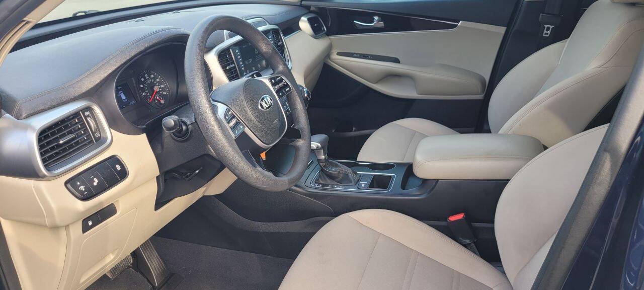Used 2020 Kia Sorento LX FWD image 10