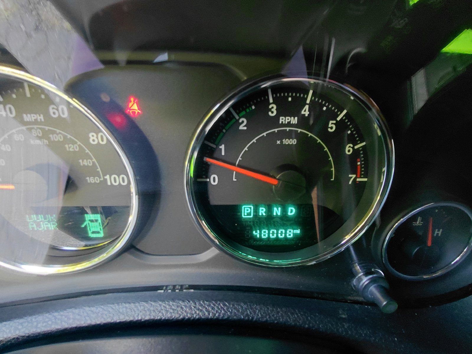 Used 2015 Jeep Wrangler Unlimited Sahara w/ Dual Top Group AWD/4WD image 8