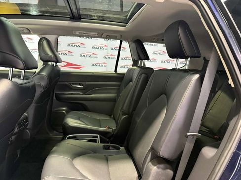 Used 2025 Toyota Grand Highlander AWD image 34