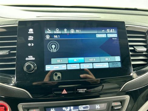 Used 2022 Honda Pilot Touring image 14