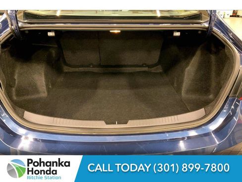 Used 2022 Chevrolet Malibu LT image 27