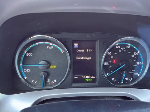 Used 2018 Toyota RAV4 Limited w/ Advanced Technology Package AWD/4WD image 27