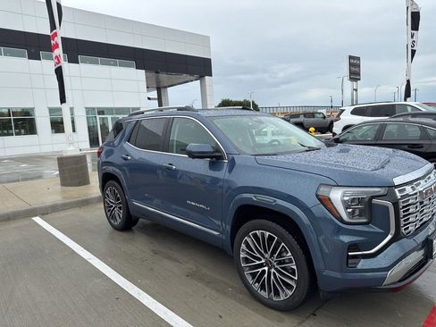Certified 2026 GMC Terrain Denali AWD/4WD image 2